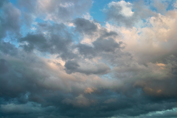 Wolkenschauspiel über Biel